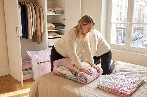 From Closet Nightmare to 3X More Space — In Under 30 Seconds. No Pump Required.